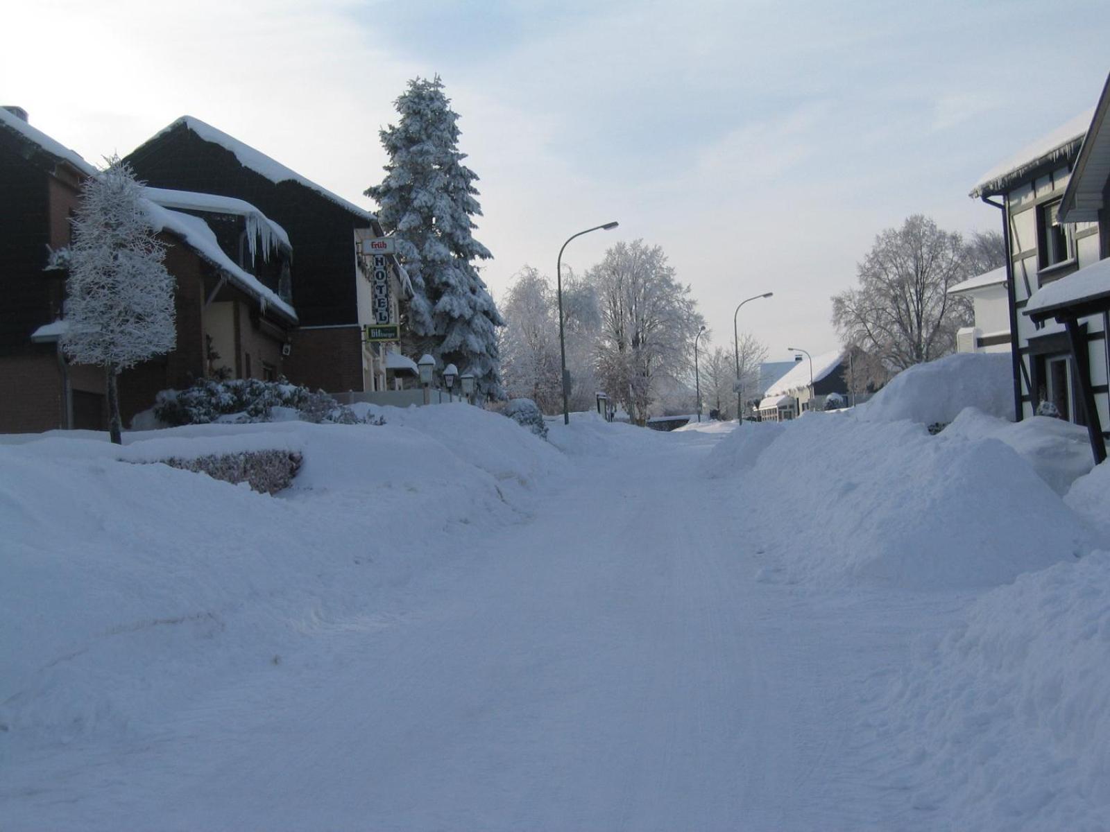 Hotel Haus Gertrud Simmerath Esterno foto