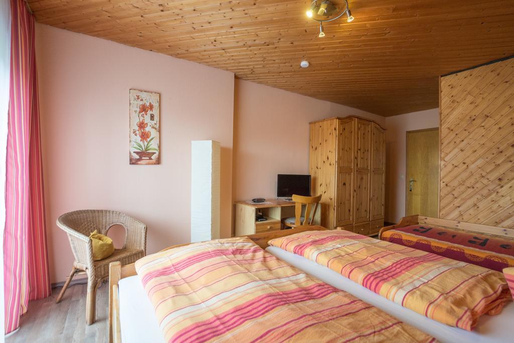Hotel Haus Gertrud Simmerath Esterno foto